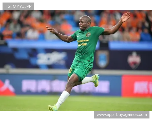 浙江队2-2战平青岛海牛，席尔瓦两度扳平比分